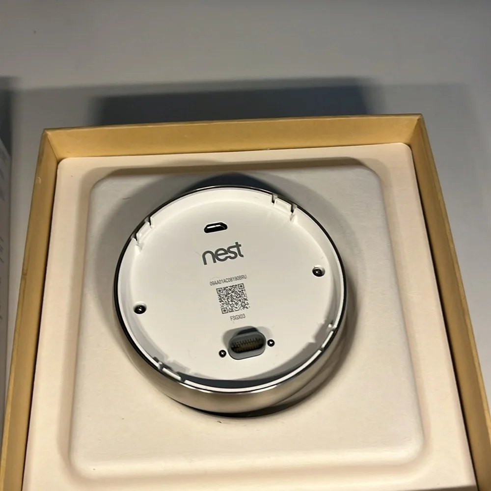 Google Nest Learning Smart Thermostat with WiFi Compatibility - Stainless Steel